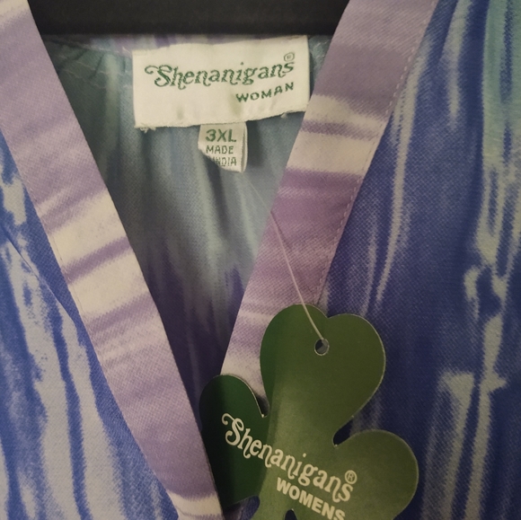 Sheer blouse by Shenanigans Woman 3xl. - Picture 4 of 5